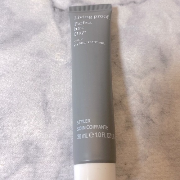 Living Proof Haircare Gift Set - 2pc, Frizz Styling Cream, 5-in-1 Styling Treat - Picture 4 of 8